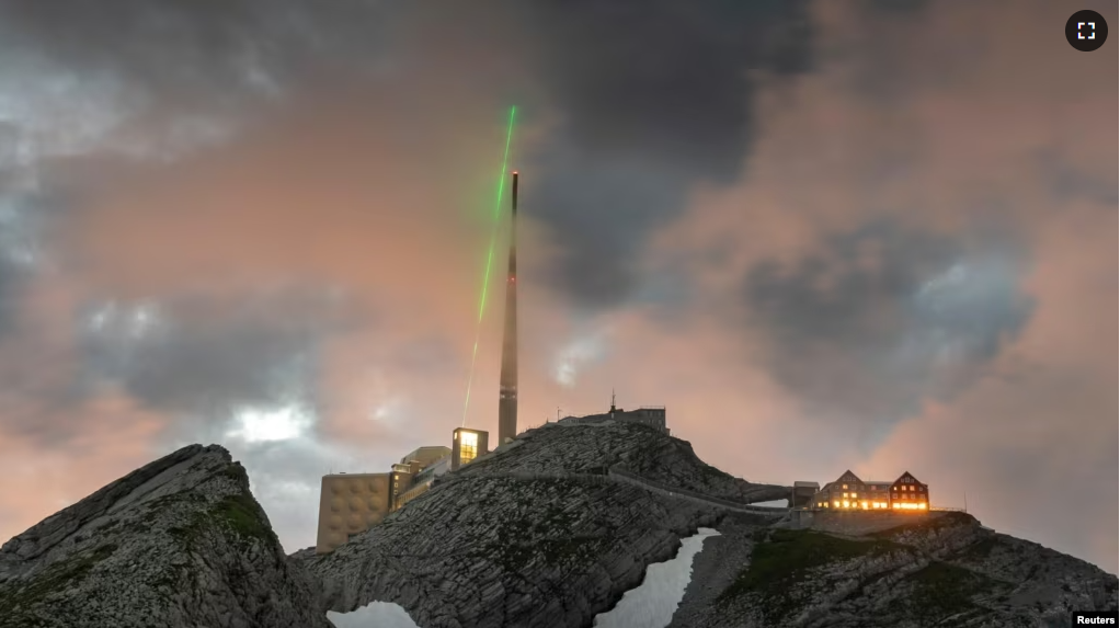 The Laser Lightning Rod is seen in action at the top of Mount Santis in Switzerland. (TRUMPF/Martin Stollberg/Handout via REUTERS)