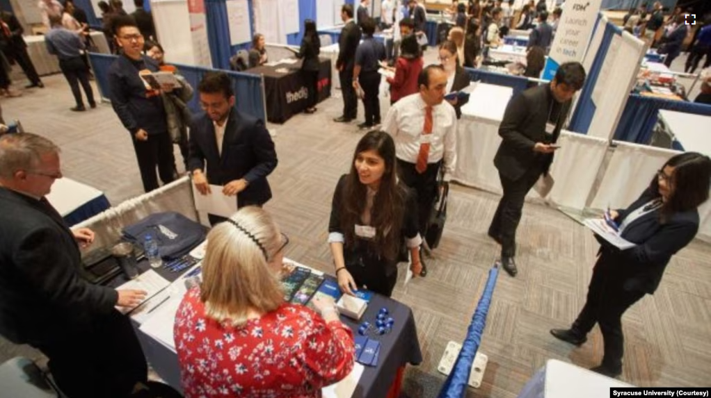 Students at Syracuse University attend a career fair. (Photo courtesy of Syracuse University)