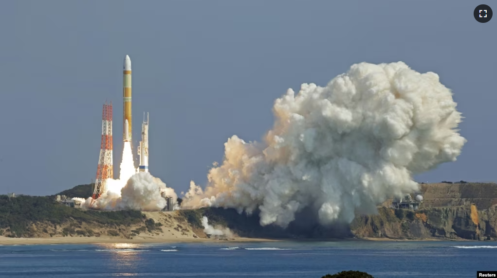 An H3 rocket carrying a land observation satellite lifts off from the launching pad at Tanegashima Space Center on the southwestern island of Tanegashima, Kagoshima Prefecture, southwestern Japan March 7, 2023. (Kyodo via REUTERS)