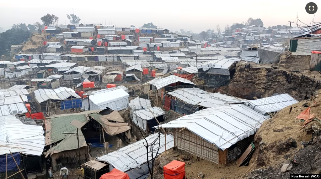 A part of Balukhali refugee camp in Cox’s Bazar, Bangladesh. (Noor Hossain/VOA)