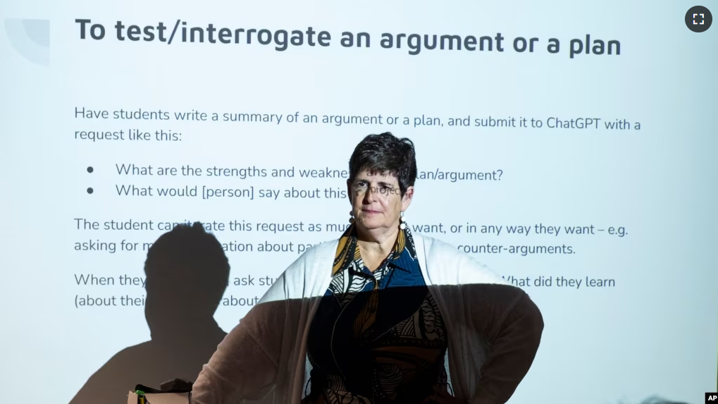 Dr. Stephanie Laggini Fiore of the Center for the Advancement of Teaching hosts a teaching circle on artificial intelligence on Wednesday, August 9, 2023, at Temple University in Philadelphia, Pennsylvania. (AP Photo/Joe Lamberti)