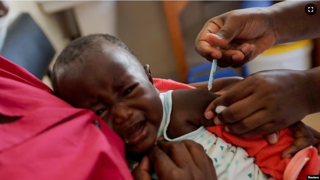 FILE - A nurse administers the malaria vaccine to an infant at the Lumumba Sub-County hospital in Kisumu, Kenya, July 1, 2022. (REUTERS/Baz Ratner)