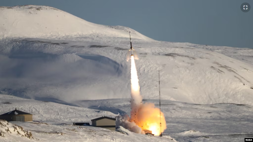 This image shows the Endurance rocket lifting off from the Ny-Ålesund launch center in Svalbard, Norway, on May 11, 2022. (Image Credit: NASA/Brian Bonsteel)